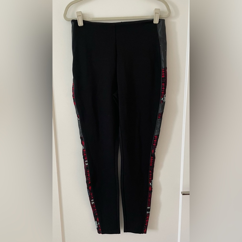 LYSSE Pull On Leggings with Side Leather Stripe, Large